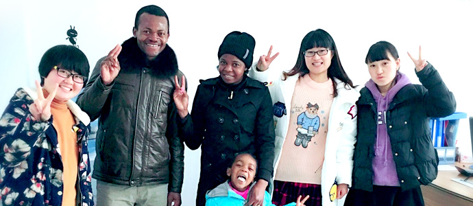 徐州巨力工具在非洲區(qū)域的第一家代理在津巴布韋正式入駐。